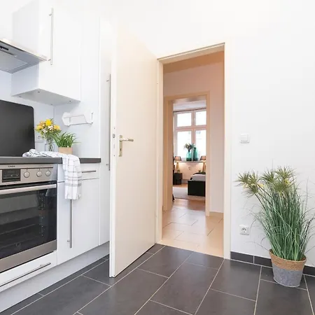 Modern & Stylish For 3: Smart Tv Apartment Essen Exterior photo
